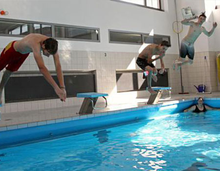 Marie-Curie-schule Schwimmbad