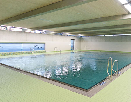 Woehlerschule Schwimmbecken